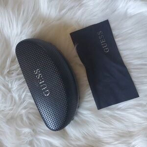 Guess Textured Black Eyewear Case